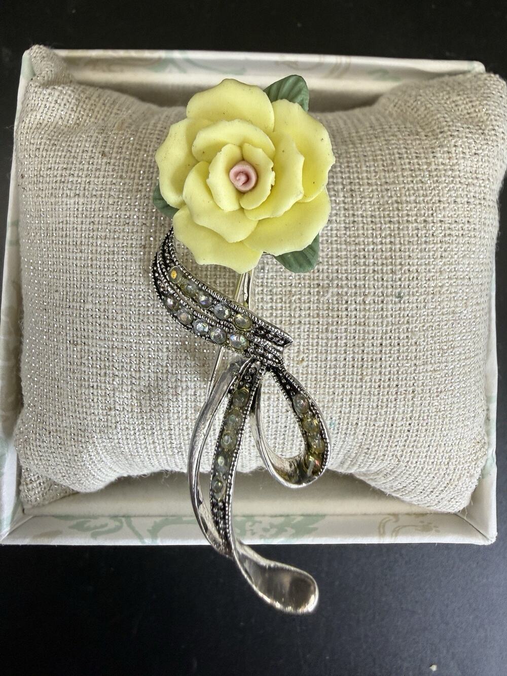 Vintage Avon Nina Ricci Sweet Rose Yellow Porcelain Rose Rhinestones Brooch Pin